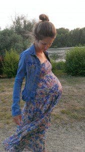 Anne-Laure Wright, journaliste spécialisée en santé formée en naturopathie, maman de 3 enfants et fondatrice de Naturelle Maman.
