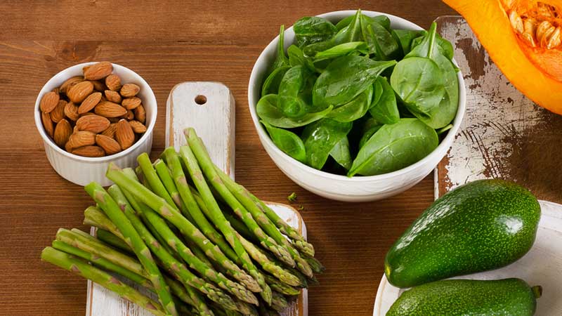 Ces aliments protègent en profondeur votre peau du soleil pendant la grossesse