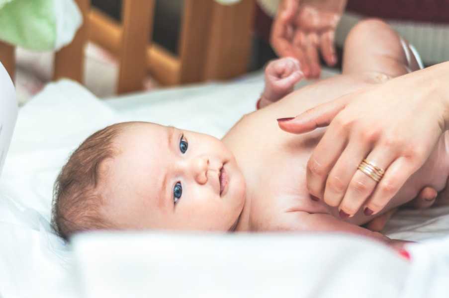 massage pour aider bébé à s'endormir