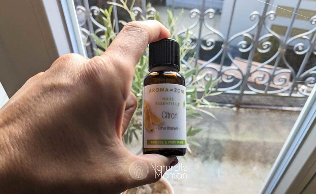 Huiles essentielles et grossesse : ces 14 huiles essentielles sont un vrai soutien pendant 9 mois