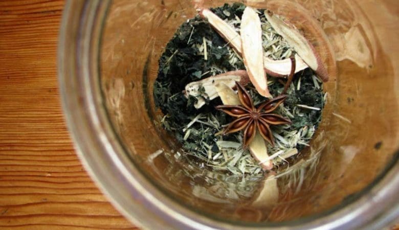 3 infusions pour le dernier mois de grossesse qui préparent votre corps à l'accouchement