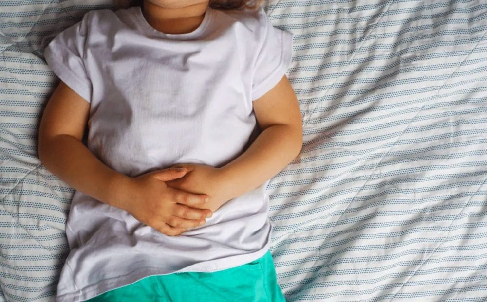 Comment soigner vos enfants s'ils ont des vers intestinaux ? Les meilleurs remèdes naturels sélectionnés par Naturelle Maman