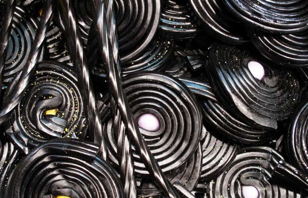 Pourquoi il vaut mieux éviter la réglisse pendant la grossesse ? ce qu'en dit la science sur Naturelle Maman