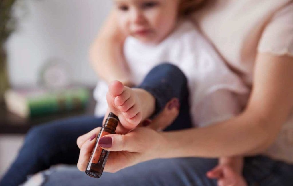3 huiles essentielles pour le sommeil des enfants
