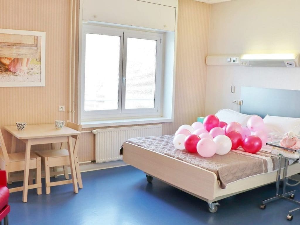 La présence des pères dans les maternités est de plus en plus encouragée - Naturelle Maman